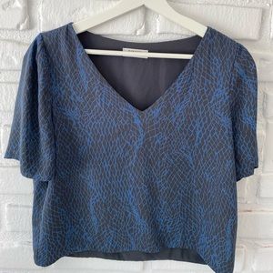 Aritzia Babaton blouse